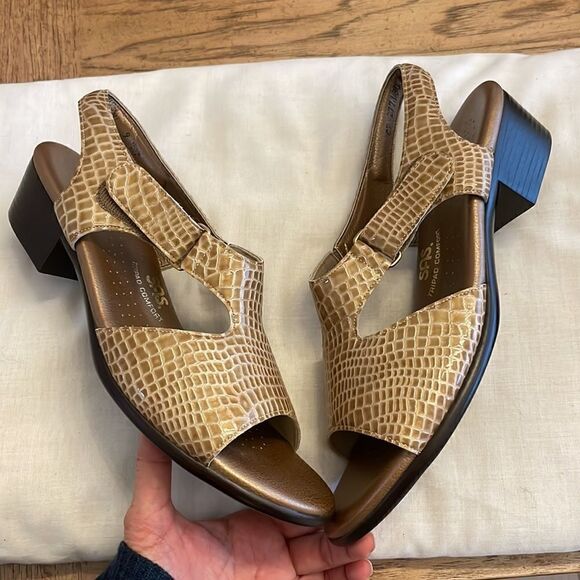 SAS SUNTIMER BEIGE CROC SANDALS. NEW - Picture 3 of 11